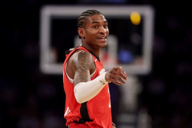 Kevin Porter Jr está sob custódia da polícia de Nova York após agredir a namorada -  (crédito: Houston Rockets/Divulgação)