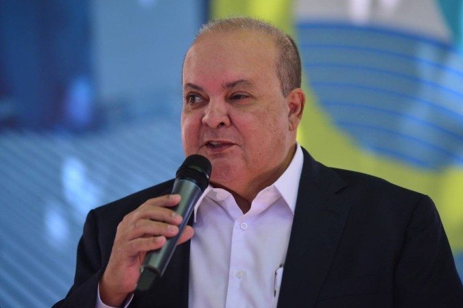 Ao relembrar uma história da infância, Ibaneis Rocha usou um termo pejorativo e errado para denominar pacientes psiquiátricos - (crédito: Ed Alves/CB/DA.Press) Ao relembrar uma história da infância, Ibaneis Rocha usou um termo pejorativo e errado para denominar pacientes psiquiátricos - (crédito: Ed Alves/CB/DA.Press)