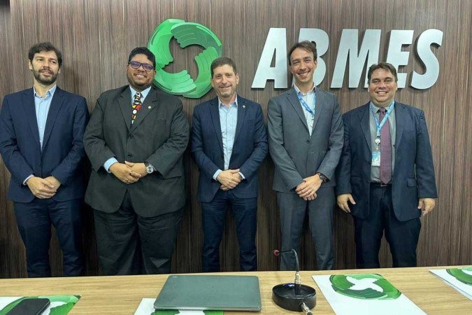 MEC divulga oferta de uma nova chamada para vagas remanescentes do Fundo de Financiamento Estudantil (Fies) - (crédito: ABMES) MEC divulga oferta de uma nova chamada para vagas remanescentes do Fundo de Financiamento Estudantil (Fies) - (crédito: ABMES)