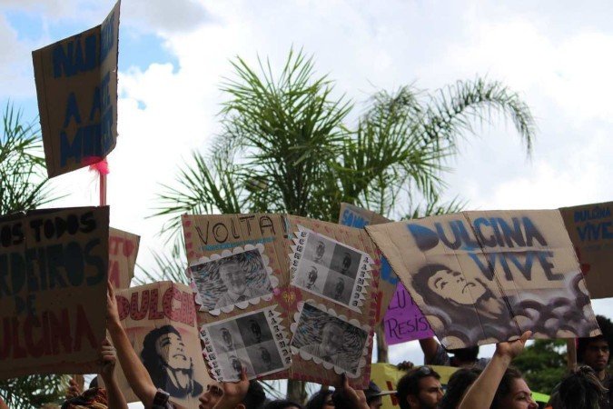 Artistas de Brasília lutam, há anos, pela sobrevivência do Teatro Dulcina