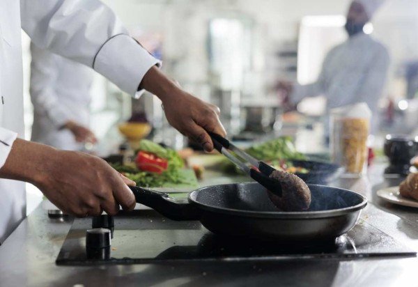 Dragos Condrea/freepik