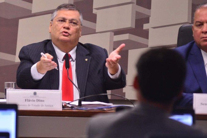 O ministro divulgou hoje cedo, nas redes sociais, que a operação acontece em 12 estados com atuação das Polícias Civis junto ao Laboratório de Operações Cibernéticas da Justiça - (crédito: Ed Alves/CB/DA.Press) O ministro divulgou hoje cedo, nas redes sociais, que a operação acontece em 12 estados com atuação das Polícias Civis junto ao Laboratório de Operações Cibernéticas da Justiça - (crédito: Ed Alves/CB/DA.Press)
