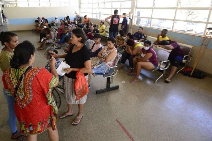  13/09/2023 Crédito: Marcelo Ferreira/CB/D.A Press. Brasil. Brasília - DF - Demora no atendimento do Hospital Regional da Ceilândia.