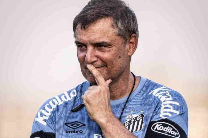 Diego Aguirre, técnico do Santos
- (crédito: Raul Baretta/Santos FC) Diego Aguirre, técnico do Santos
- (crédito: Raul Baretta/Santos FC)