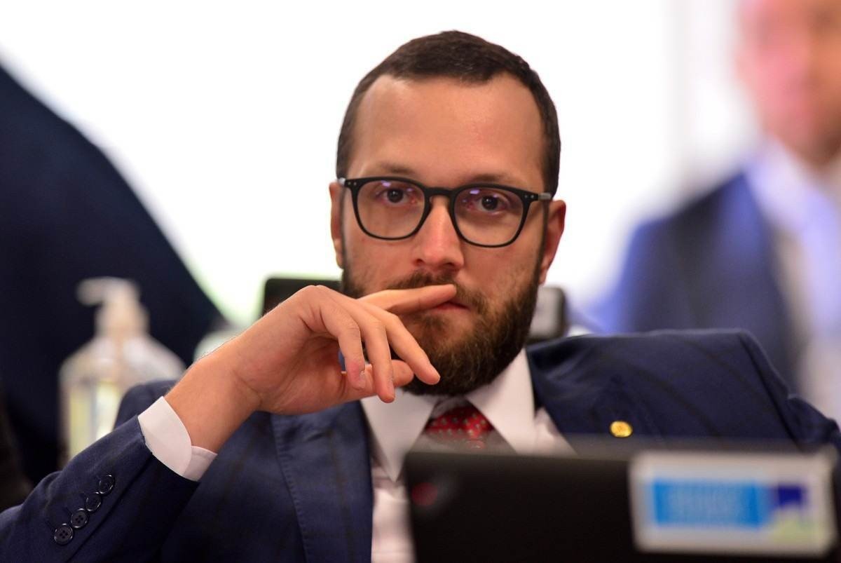 Deputado critica governo Lula por condenar ataque dos EUA ao Irã