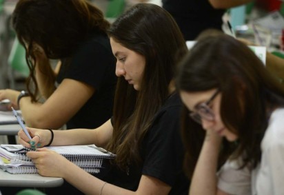 Distrito Federal tem queda maior que a nacional em relação ao número de matrículas em cursos presenciais -  (crédito: Carlos Vieira/CB/D. A Press)