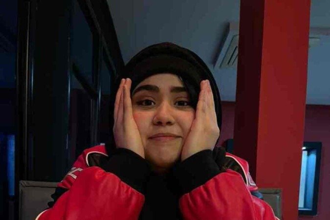 Amna Khalid Alameen, em foto tirada pela amiga Aisha Al-Hassadi, morta na tragédia  