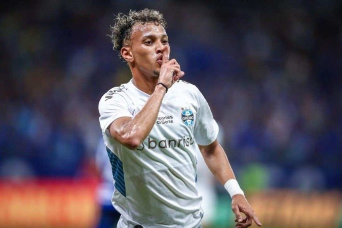Foram 93 jogos com a equipe gaúcha, na qual Bitello começou a atuar no time profissional com 18 anos - (crédito: Lucas Uebel/Grêmio FBPA) Foram 93 jogos com a equipe gaúcha, na qual Bitello começou a atuar no time profissional com 18 anos - (crédito: Lucas Uebel/Grêmio FBPA)