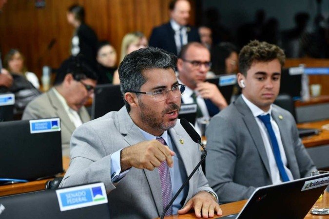 Senador Marcos Rogério sobre general G.Dias: 