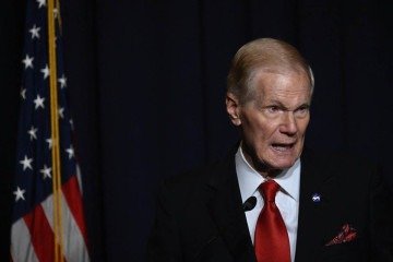 O administrador da NASA, Bill Nelson, falou durante um briefing da NASA sobre fenômenos anômalos não identificados (UAP) na sede da NASA em Washington -  (crédito:  Andrew Caballero-Reynolds/AFP)