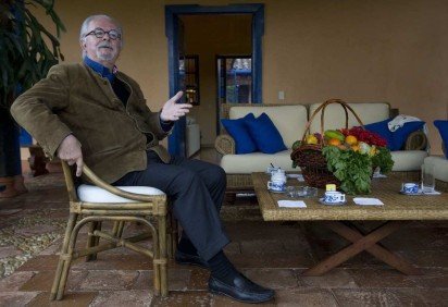 O artista colombiano Fernando Botero fala em 5 de abril de 2012 durante uma entrevista à AFP em sua casa no município de Rionegro, departamento de Antioquia, Colômbia       -  (crédito: Raul ARBOLEDA / AFP)