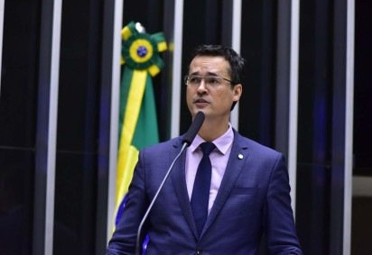 Sessão Deliberativa. Dep. Deltan Dallagnol (PODE - PR) -  (crédito: Zeca Ribeiro/Câmara dos Deputados ) -Sessão Deliberativa. Dep. Deltan Dallagnol (PODE - PR) -  (crédito: Zeca Ribeiro/Câmara dos Deputados )