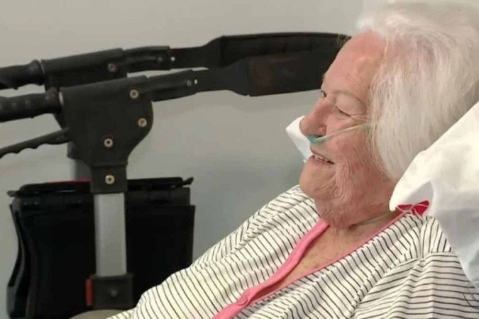 Elma Clara de Souza tinha insuficiência renal e o caso foi agravado por um quadro de hipotermia.
- (crédito: Reprodução/RBS TV) Elma Clara de Souza tinha insuficiência renal e o caso foi agravado por um quadro de hipotermia.
- (crédito: Reprodução/RBS TV)