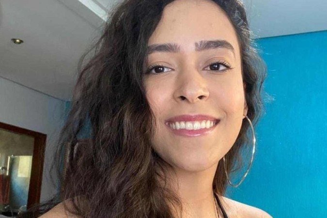 Isabela Siebra Rocha de Araujo, 24 anos