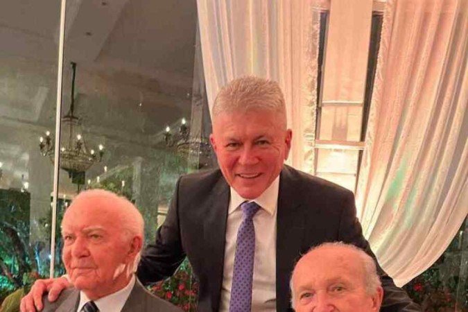 O médico Lúcio Lucas era amigo e braço direito de Roland. Os dois realizaram cirurgias em parceria durante 24 anos