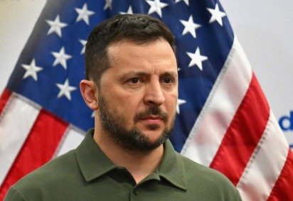 Segundo a diplomacia brasileira, foi Zelensky quem pediu o encontro com Lula. Agenda é esperada desde o G7 -  (crédito: Angela Weiss/AFP) -Segundo a diplomacia brasileira, foi Zelensky quem pediu o encontro com Lula. Agenda é esperada desde o G7 -  (crédito: Angela Weiss/AFP)