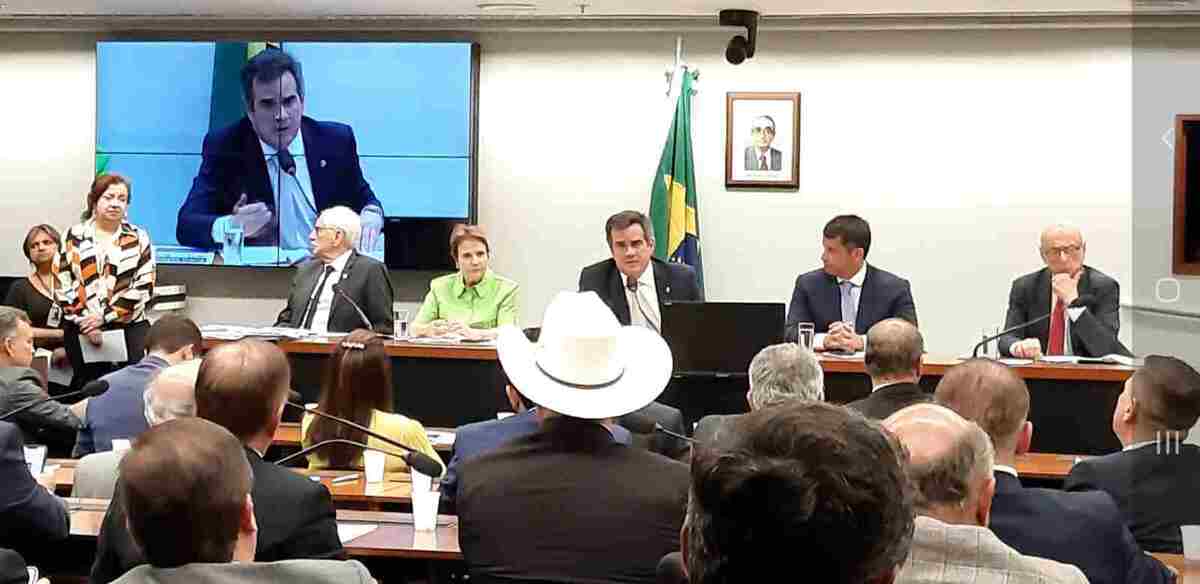 O presidente nacional do Progressistas, senador Ciro Nogueira (PI), preside reunião da Executiva do partido, que definiu os onze 