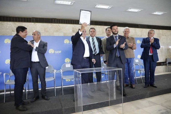 Ibaneis destaca que o GDF tem uma ligação muito forte com todas as igrejas e credos do Distrito Federal - (crédito: Renato Alves/Agência Brasília) Ibaneis destaca que o GDF tem uma ligação muito forte com todas as igrejas e credos do Distrito Federal - (crédito: Renato Alves/Agência Brasília)
