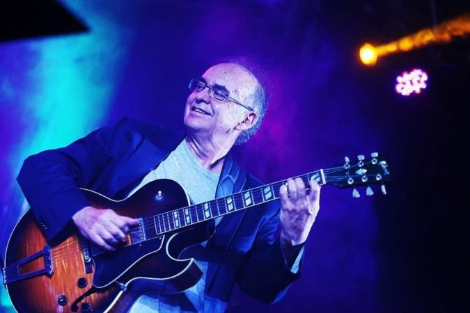 Juarez Moreira mostra o virtuosismo no Clube do Choro - (crédito: Élcio Paraíso/Bendita/Divulgação) Juarez Moreira mostra o virtuosismo no Clube do Choro - (crédito: Élcio Paraíso/Bendita/Divulgação)