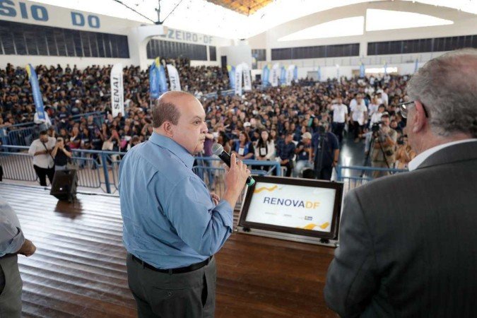 GDF forma mais 2,1 mil alunos no RenovaDF. O evento de formatura ocorreu na manhã desta quarta-feira (20/9), no Ginásio de Esportes do Cruzeiro