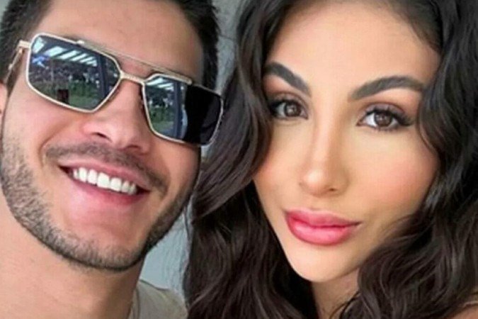 Assim que anunciou o término, Arthur Aguiar afirmou que não tocará mais no assunto em suas redes sociais.
- (crédito: Reprodução/Instagram Arthur Aguiar e Jheny Santucci) Assim que anunciou o término, Arthur Aguiar afirmou que não tocará mais no assunto em suas redes sociais.
- (crédito: Reprodução/Instagram Arthur Aguiar e Jheny Santucci)