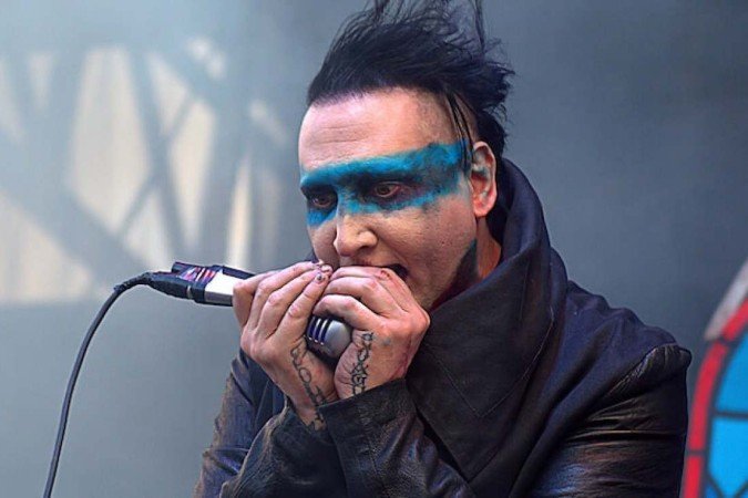 Brian Warner, foi acusado de duas contravenções de agressão simples decorrentes do incidente com a cinegrafista em um show no Bank of New Hampshire Pavilion, em Gilford, em 2019 - (crédito: Wikimedia Commons) Brian Warner, foi acusado de duas contravenções de agressão simples decorrentes do incidente com a cinegrafista em um show no Bank of New Hampshire Pavilion, em Gilford, em 2019 - (crédito: Wikimedia Commons)