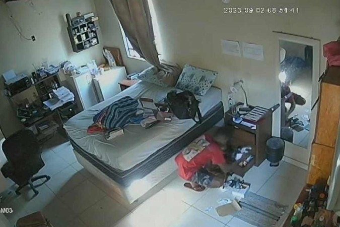 PCDF prende autor de série de furtos em casas do Lago Norte - (crédito: PCDF/Divulgação) PCDF prende autor de série de furtos em casas do Lago Norte - (crédito: PCDF/Divulgação)