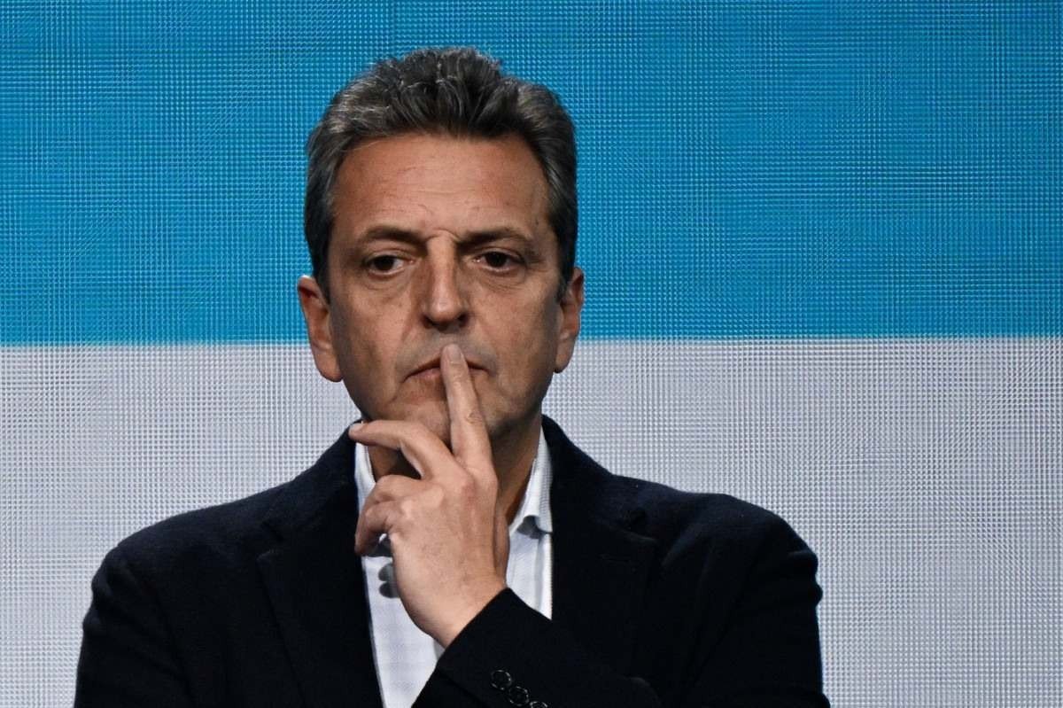 O ministro Sergio Massa, da coalizão governista Union por la Patria: missão de parar a extrema direita O ministro e presidenciável Sergio Massa, da coalizão governista Union por la Patria: missão de parar a extrema direita