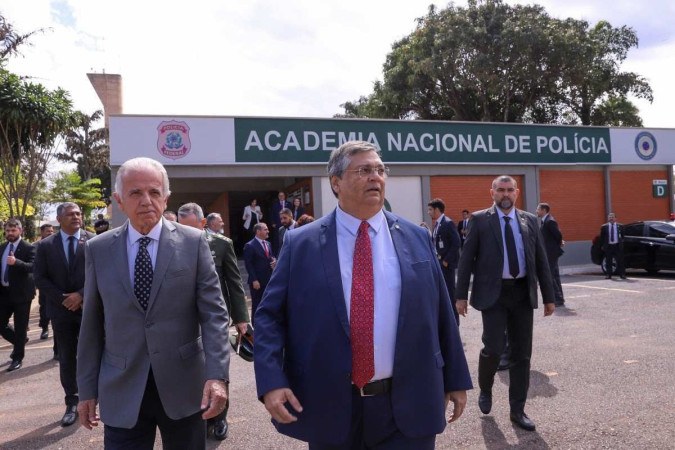 José Múcio destacou que os militares envolvidos têm de ser identificados. Dino, por sua vez, defendeu o instrumento da delação premiada  -  (crédito: Tom Costa/MJSP)