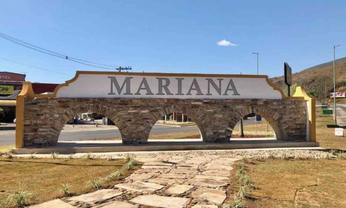 Prefeito de Mariana (MG) quer demitir funcionários para reduzir custos