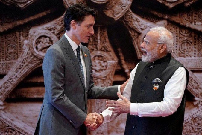 Trudeau (à esq.) e Modi tiveram um encontro tenso em Nova Déli recentemente - (crédito: Reuters) Trudeau (à esq.) e Modi tiveram um encontro tenso em Nova Déli recentemente - (crédito: Reuters)