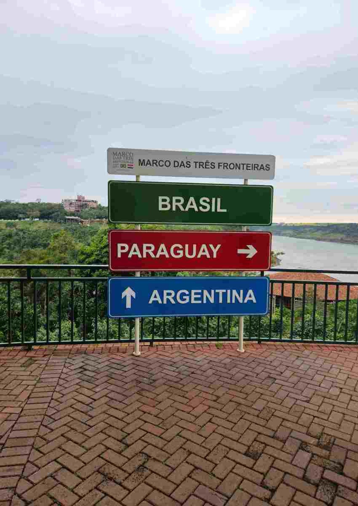  Marco das Três Fronteiras, em Foz do Iguaçu.