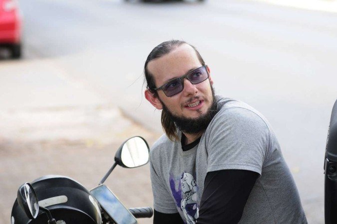  O motoboy Gladston Dias teve insolação por conta do trabalho externo