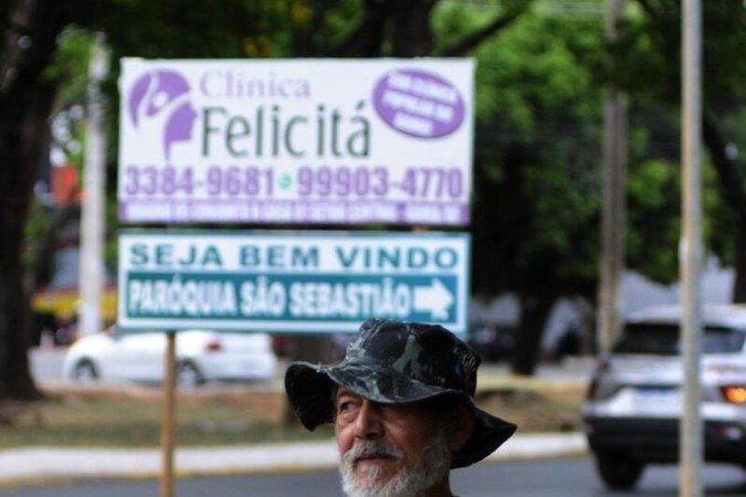  Gama registra umidade mais baixa na região, com 14%. Termômetros chegaram a marcar 36ºC. Na foto, Francisco de Assis.