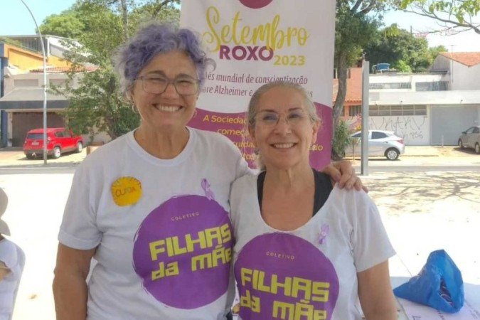 Ana Castro e Cosette Castro, responsáveis pelo Coletivo Filhas da Mãe e organizadoras da Caminhada da Memória - (crédito: Reprodução: Coletivo Filhas da Mãe/Instagram) Ana Castro e Cosette Castro, responsáveis pelo Coletivo Filhas da Mãe e organizadoras da Caminhada da Memória - (crédito: Reprodução: Coletivo Filhas da Mãe/Instagram)