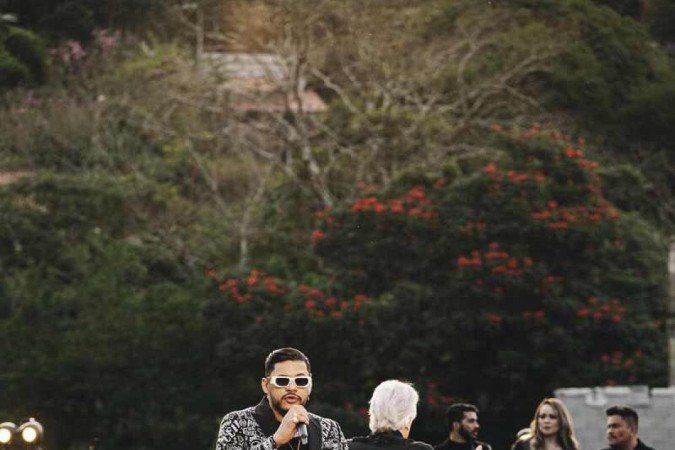 Hungria lança álbum com o maestro João Carlos Martins