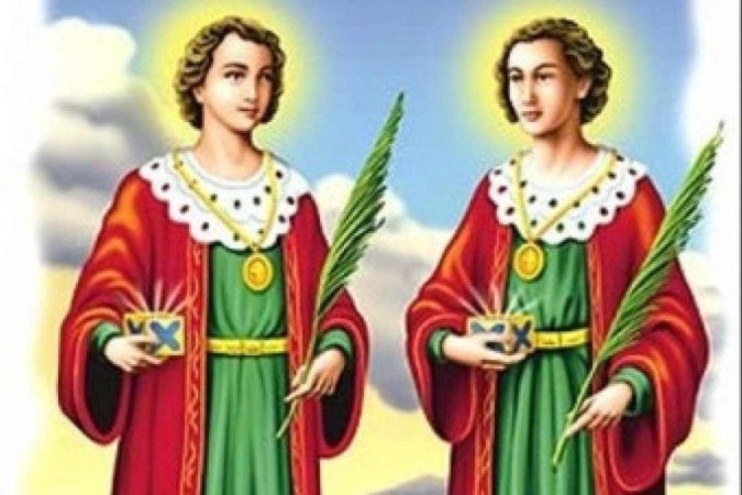 Apesar do dia ter sido mudado pela Igreja Católica, a tradição de distribuição de doces se manteve no dia 27 de setembro no Brasil - (crédito: Reprodução/Site oficial da EBC (https://memoria.ebc.com.br/infantil/voce-sabia/2013/09/sabe-quem-sao-cosme-e-damiao)) Apesar do dia ter sido mudado pela Igreja Católica, a tradição de distribuição de doces se manteve no dia 27 de setembro no Brasil - (crédito: Reprodução/Site oficial da EBC (https://memoria.ebc.com.br/infantil/voce-sabia/2013/09/sabe-quem-sao-cosme-e-damiao))