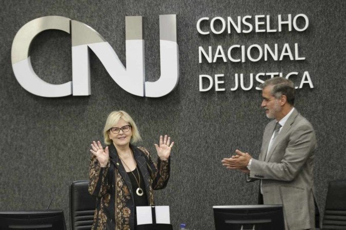 Ministra Rosa Weber na sessão do CNJ que aprovou a resolução sobre a paridade no Judiciário: polêmica  -  (crédito:  Marcelo Camargo/Agência Brasil)