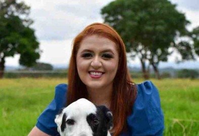 Lethicia com um dos seus pacientes