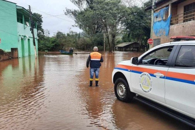 Fortes chuvas têm atingido o Rio Grande do Sul desde o início deste mês e causado alagamentos e enchentes - (crédito: Divulgação/Defesa Civil do Rio Grande do Sul) Fortes chuvas têm atingido o Rio Grande do Sul desde o início deste mês e causado alagamentos e enchentes - (crédito: Divulgação/Defesa Civil do Rio Grande do Sul)