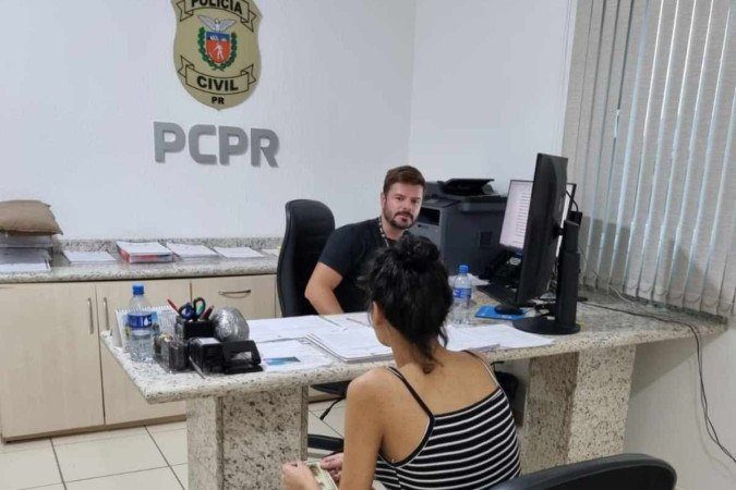 A autora será indiciada pelo crime de extorsão, cuja pena pode chegar a 10 anos de reclusão - (crédito: PR) A autora será indiciada pelo crime de extorsão, cuja pena pode chegar a 10 anos de reclusão - (crédito: PR)