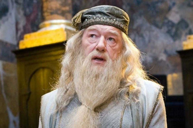 Michael Gambon ficou muito conhecido por seu papel na saga Harry Potter - (crédito: Reprodução/Warner) Michael Gambon ficou muito conhecido por seu papel na saga Harry Potter - (crédito: Reprodução/Warner)