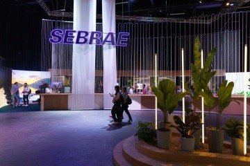 O acordo foi assinado durante o 10º Congresso Internacional de Inovação Industrial e vai permitir que micro e pequenas empresas desenvolvam projetos inovadores  -  (crédito: Daniela Luquini/CNI e Raul Cristiano/CNI)