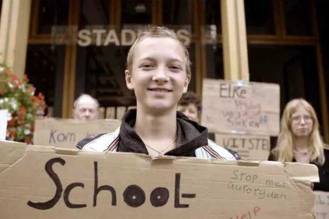 Jovanna é uma adolescente holandesa ativista pelo meio ambiente, que vive numa 'nave terrena' com a família, economizando energia, reutilizando lixo e fazendo greve pelas mudanças climáticas. -  (crédito: Mirjam Marks/Cobo/Divulgação)