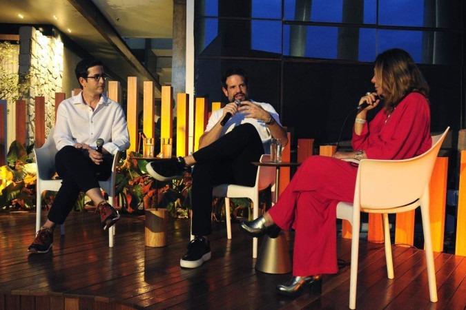 Luciano Pena, da Três Arquitetura, e Arnaldo Pinho, da MAAI Arquitetura Integrada, conversaram com a jornalista Sibele Negromonte 