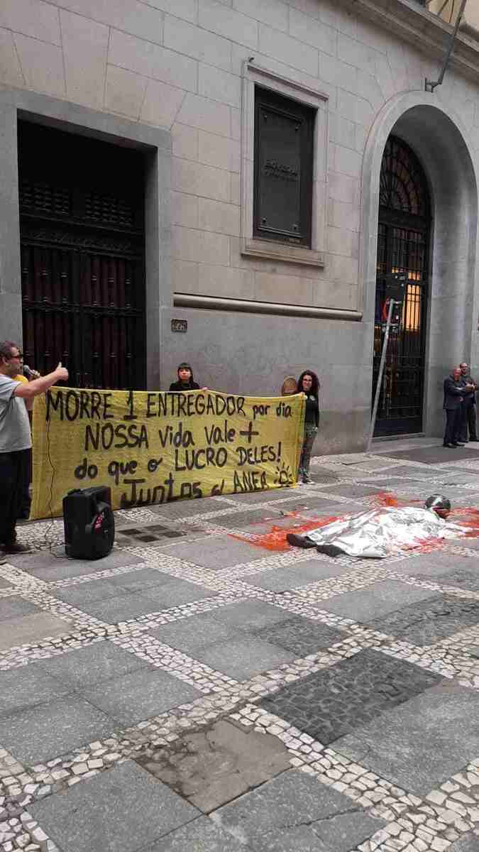 Atos também ocorreram em São Paulo, em frente a Ibovespa