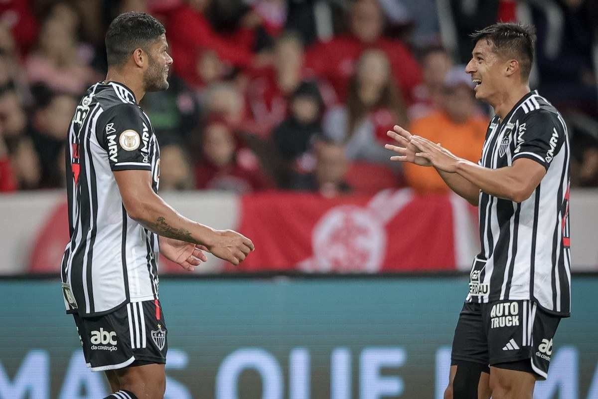 Gol de bicicleta, artilharia da temporada e da Libertadores