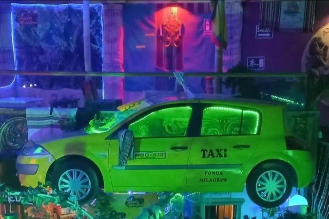Boate Fonda Milagros era famosa pela decoração: carros e iluminação exótica