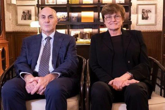 Drew Weissman (à esquerda) e Katalin Karikó (à direita) foram dois dos pioneiros nas vacinas de mRNA - (crédito: Getty Images) Drew Weissman (à esquerda) e Katalin Karikó (à direita) foram dois dos pioneiros nas vacinas de mRNA - (crédito: Getty Images)