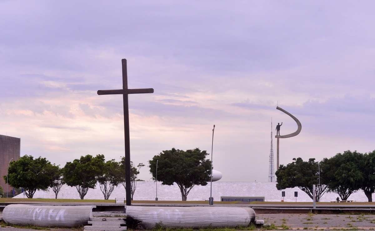 Tempo: DF terá máxima de 32°C e chances de chuva à tarde